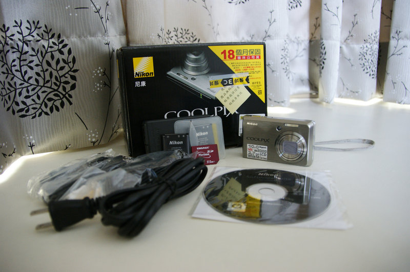 NIKON COOLPIX S600
