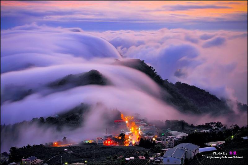送出