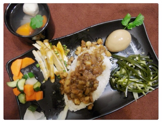 黃金肉燥飯套餐