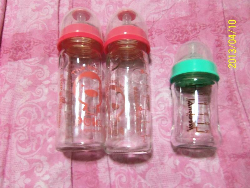 寬口玻璃奶瓶  (買大送小)