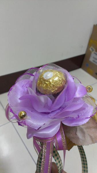 手作金莎花